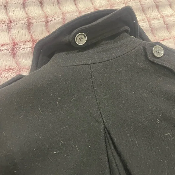 Like new Burberry Wool Jacket It’s navy blue. Haven’t used it in a while. - Picture 6 of 8